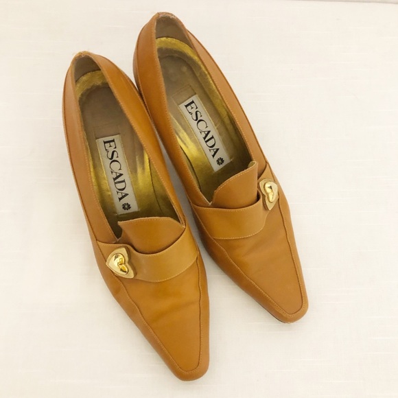 Escada Shoes - Escada vintage 80/90s tan pumps brown square heels